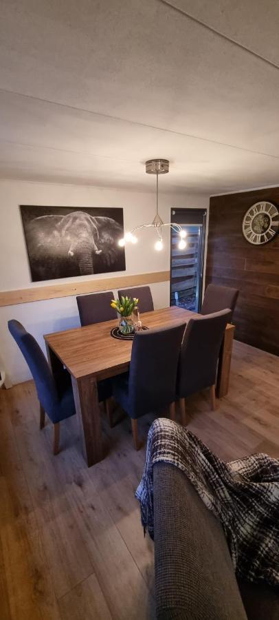 Chalet Harmony Prive Wellness Putten Bagian luar foto