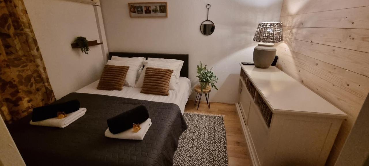 Chalet Harmony Prive Wellness Putten Bagian luar foto