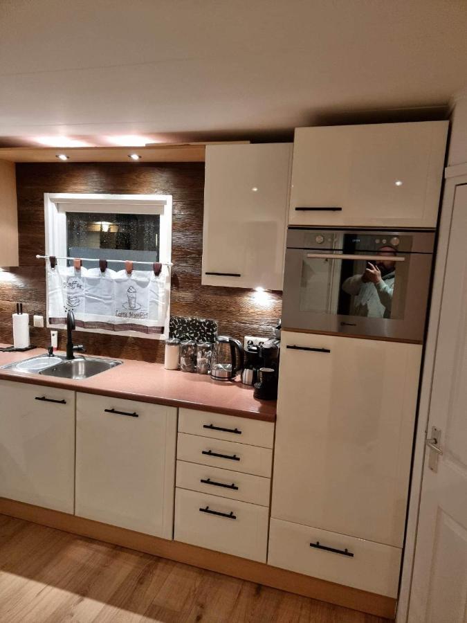 Chalet Harmony Prive Wellness Putten Bagian luar foto