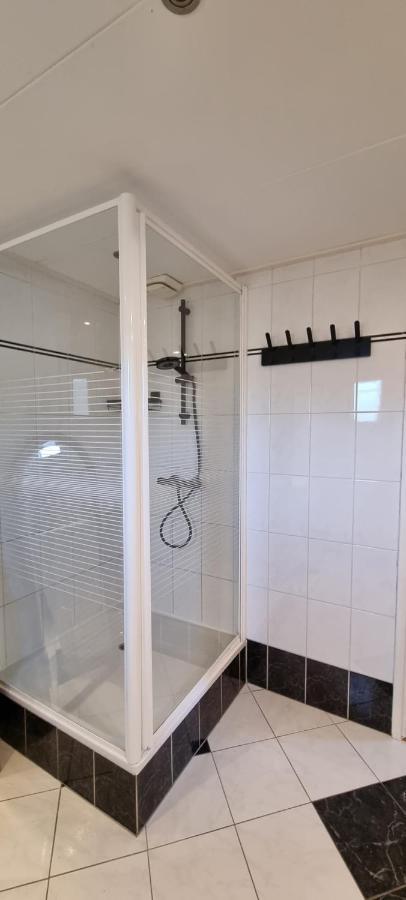 Chalet Harmony Prive Wellness Putten Bagian luar foto