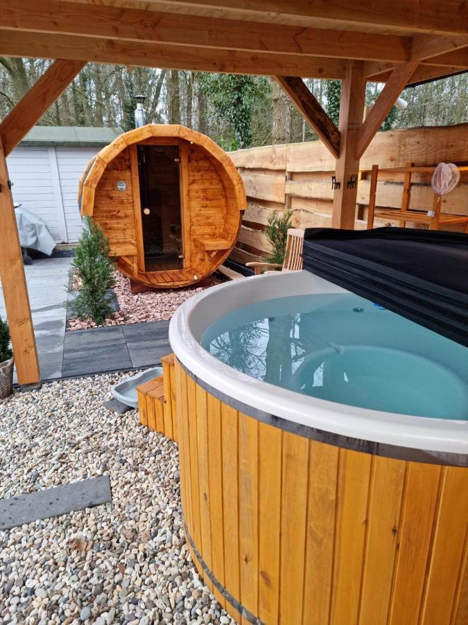 Chalet Harmony Prive Wellness Putten Bagian luar foto