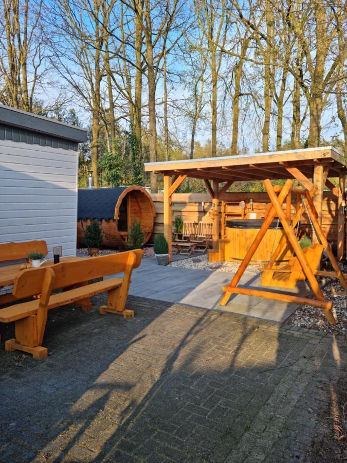 Chalet Harmony Prive Wellness Putten Bagian luar foto