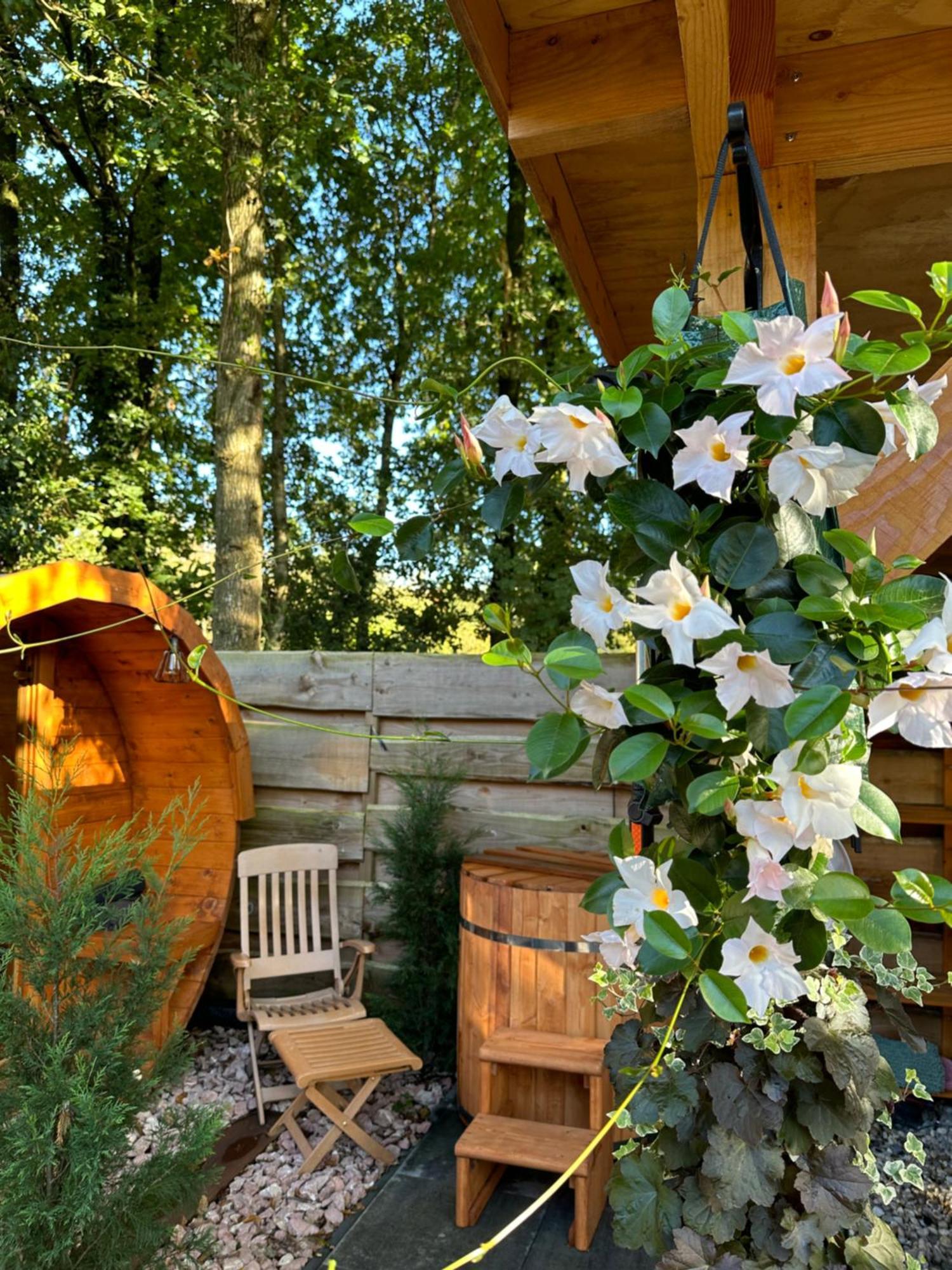Chalet Harmony Prive Wellness Putten Bagian luar foto