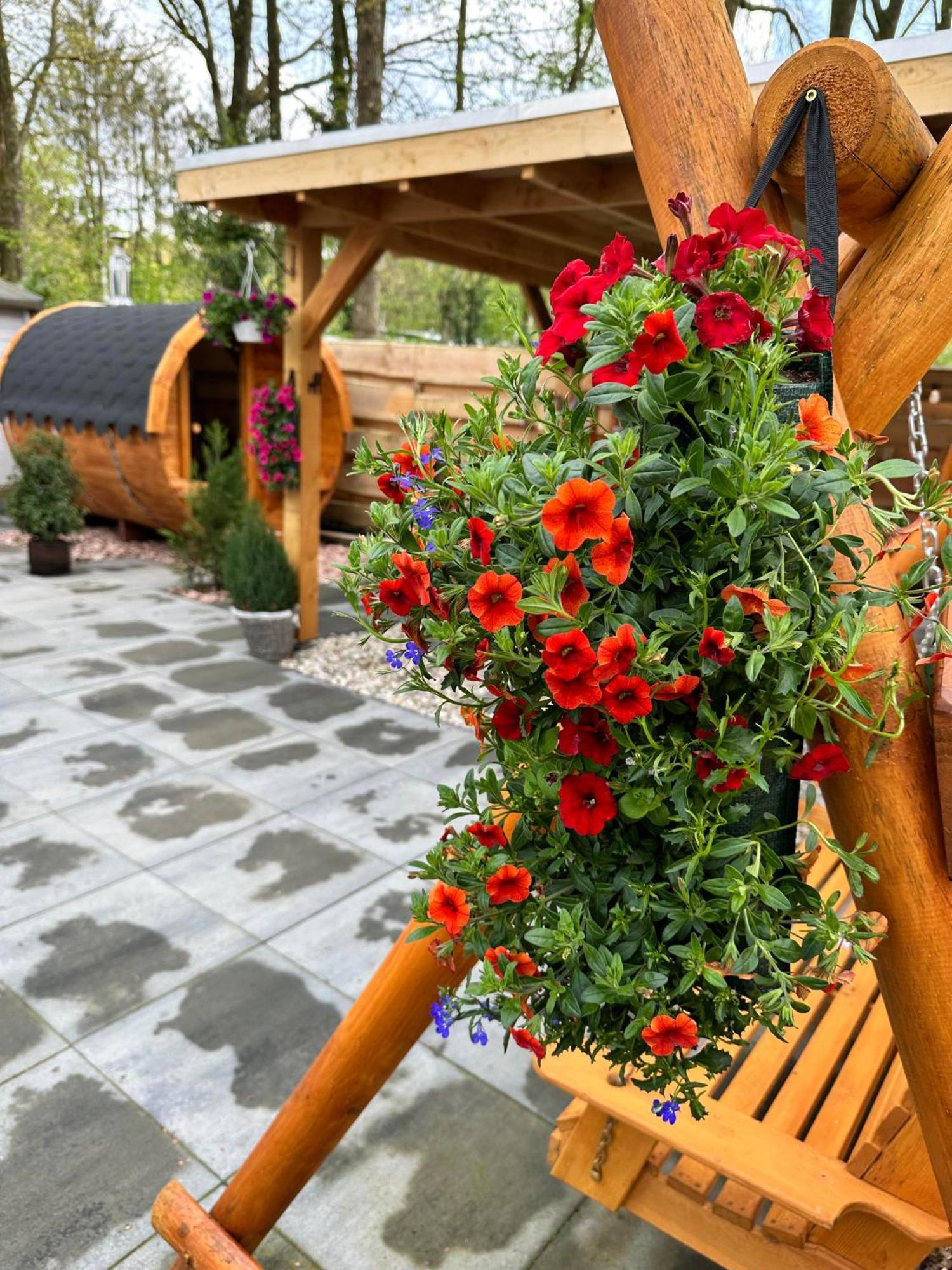 Chalet Harmony Prive Wellness Putten Ruang foto